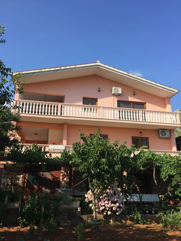 Apartment Ante And Dijana Starigrad Paklenica Extérieur photo