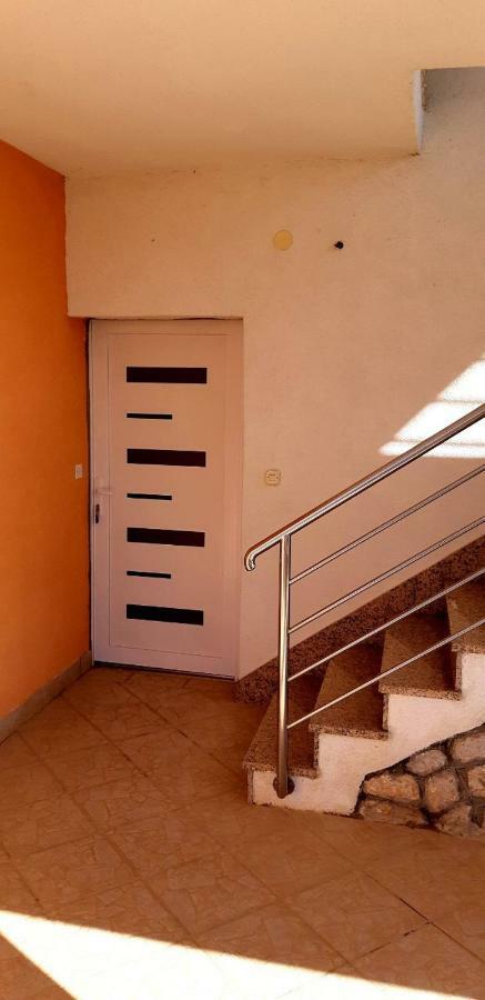 Apartment Ante And Dijana Starigrad Paklenica Extérieur photo